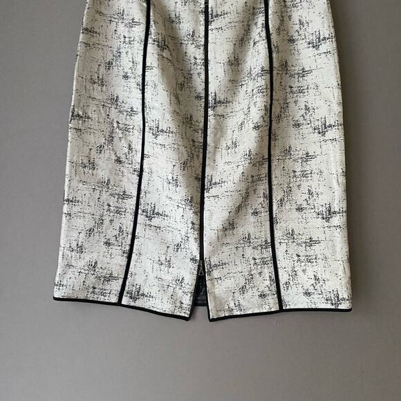 Narciso Rodriguez size‎ 42 made in Italy silk pencil skirt - Picture 6 of 9